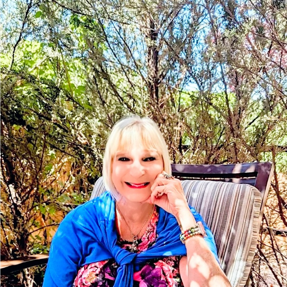 Meet your Posher, Kittie